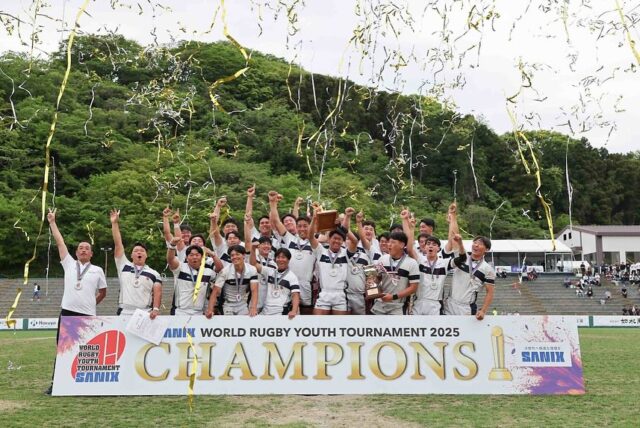 ・
【フォトギャラリー📸】
5/5 大会5日目 Part8

男子15人制表彰式

🏉サニックスワールドラグビーユース交流大会2025🏉

📅2025年4月28日(月)〜5月5日(月・祝)
※休養日：4月30日(水)、5月2日(金)、5月4日(日・祝)

〈女子セブンズ〉
📅2025年4月28日(月)～4月29日(火・祝)

🏟️グローバルアリーナ(福岡県宗像市)

#サニックスワールドラグビーユース交流大会
#サニックスワールドラグビーユース交流大会2025
#ラグビー 
#高校ラグビー
#サニックス
#sanix 
#オーストラリア 
#中華台北 
#イングランド 
#フィジー 
#韓国 
#ニュージーランド 
#ホンコン・チャイナ
#日本 
#宗像市 
#グローバルアリーナ 
#新谷あやか 
#福岡イベント
#ラグビー女子 
#ラグビー観戦